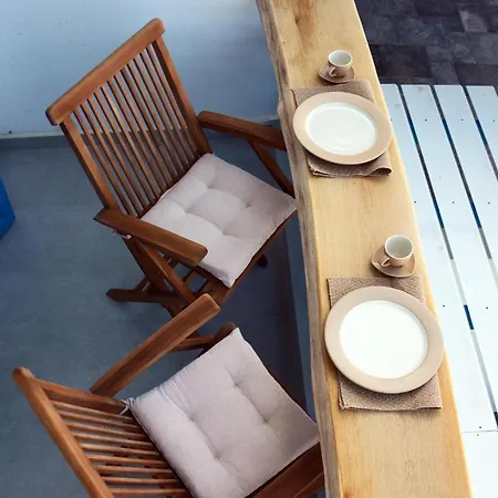Hotel Akrotiri 2*