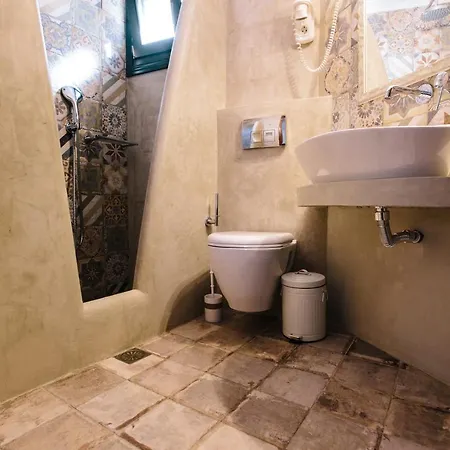 Hotel Akrotiri